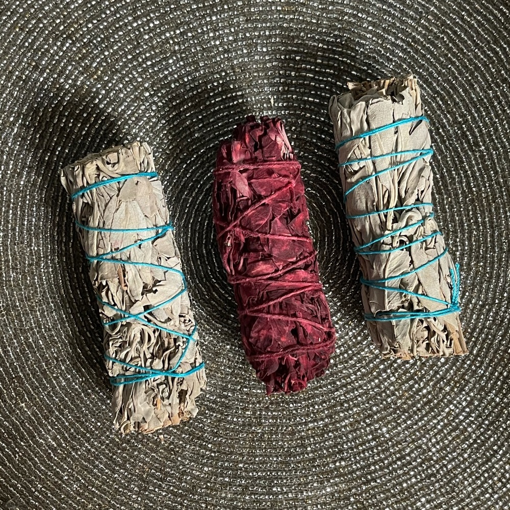 White Sage & Dragon’s Blood Smudge Bundle